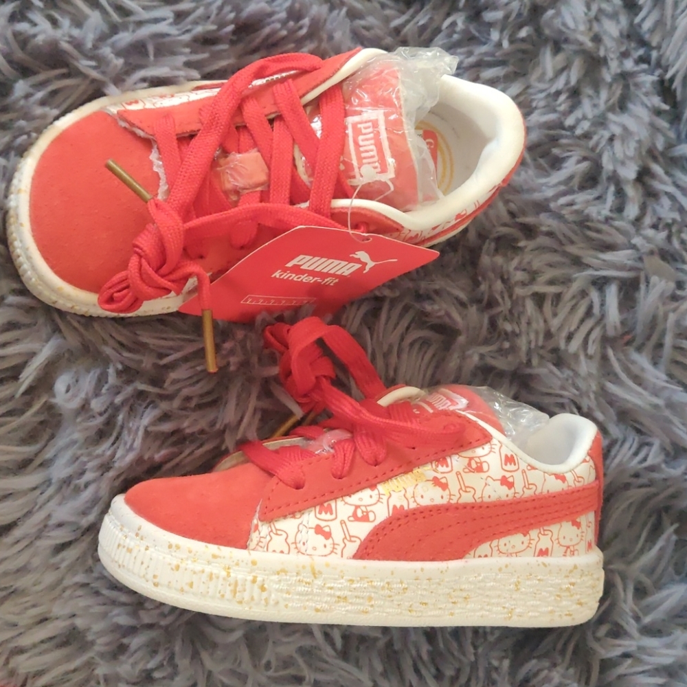 NEW hello kitty puma sneakers